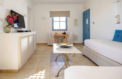 Agios Prokopios Hotel | Mitos Suites