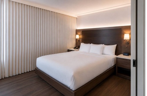 Fashion District Hotel | Modern Studio Downtown Stay Near Dining & Shows