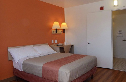 Indio Hotel | Motel 6 Indio, CA - Palm Springs