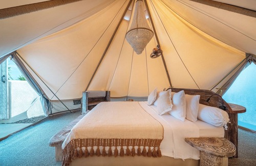 Mushroom Bay Hotel | Naluna - Luxury Glamping Resort in Nusa Lembongan