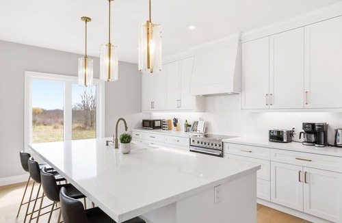 Georgian Bluffs House | NEW Luxury Cobble Beach Golf Retreat w/Games Room & Large Yard