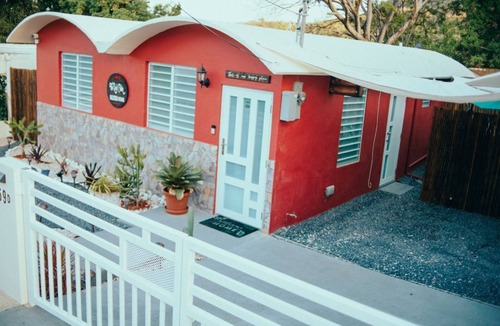 Machuelo Abajo House | nice patio whit projector and Jacuzzi