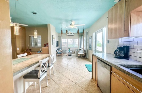 Isabel II House | Ocean front home w/pool for 4 – CASA OCEANA in VQS