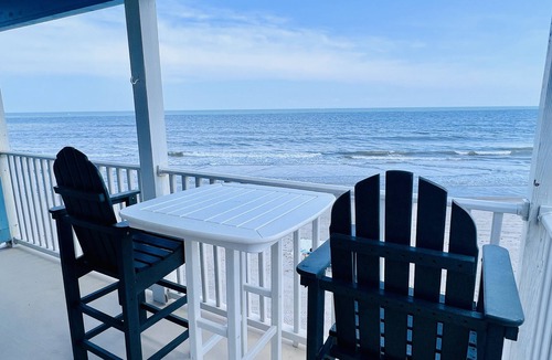 Kure Beach Condo | Oceanfront End Unit Condo with Pool-Riggings D2