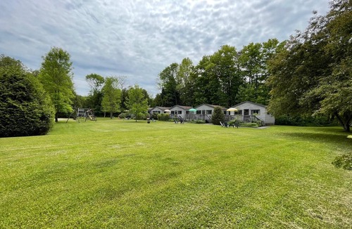 Hope Bay Cottage | Oriole-Cedar Garden Cozy Cottage #2 for a relaxing retreat