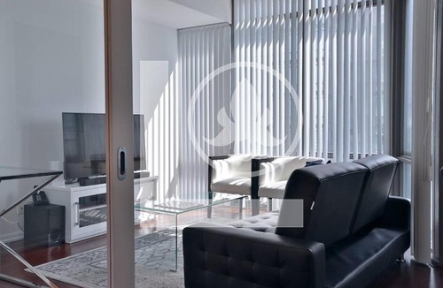 Bay Cloverhill Apartment | Peace - Luxury Executive Condo Bay & College