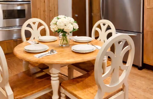 Mulmur Cottage | Peaceful Forest Retreat with Fire Pit and BBQ Near Mansfield Ski Club