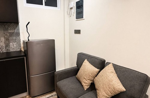 Male Apartment | Pleasant 1-bedroom Studio Apartment with AC in vibrant Malé - Sunny Side of Life