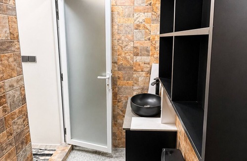 Male Apartment | Pleasant 1-bedroom Studio Apartment with AC in vibrant Malé - Sunny Side of Life