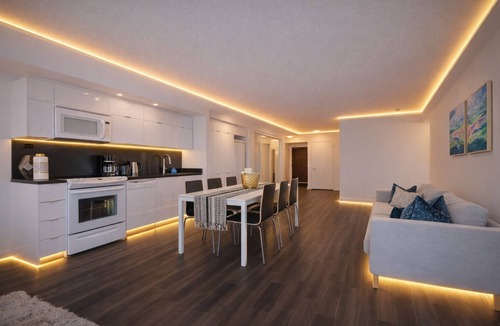 Wellington Place Hotel | Premium 2BR Apartment | Lake View | Free Parking