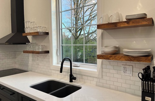 Brampton Apartment | Private Modern Garden Suite with Pool, Sauna and Fitness Area