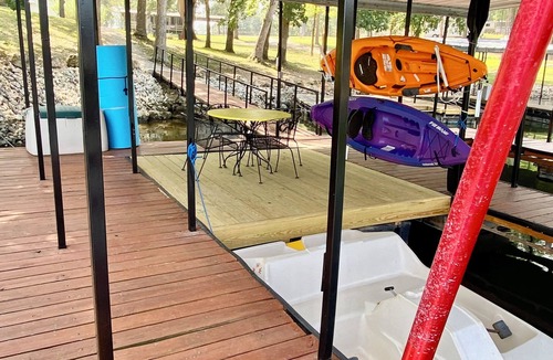 Sunrise Beach House | Quiet neighborhood, 2 Bedroom house, Lake front with dock, close to town