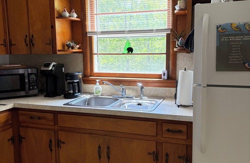 Stanardsville House | Quiet-peaceful 2-bedroom house with AC in Stanardsville, VA. No pets.