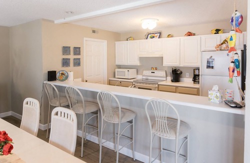 Village of Four Seasons Condo | Regatta Bay 404B- Walk-in level condo
