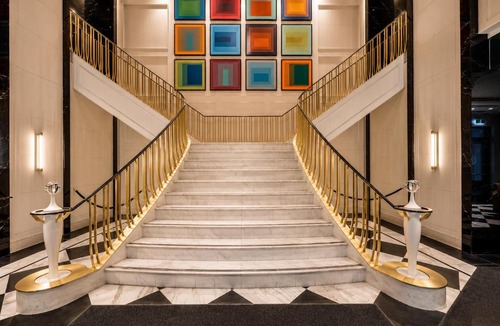 Bay Cloverhill Apartment | Regis Suites - Downtown Toronto