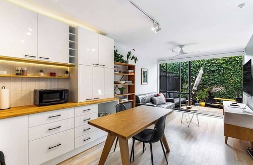 Herne Bay Apartment | Relaxing 1BR Hideaway in Herne Bay I Zodiak Stays