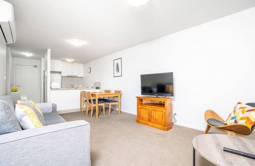 Wright Apartment | Relaxing 2BR Apt in North Point Complex