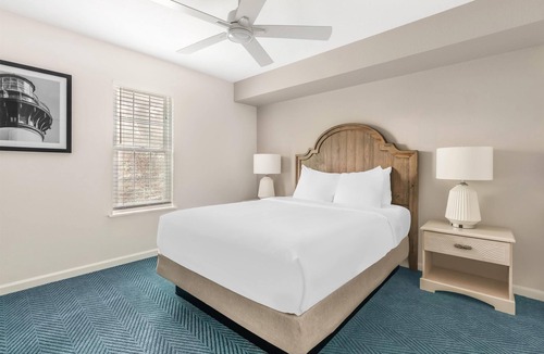Sea Scape Hotel | Relaxing 3BR Suite w/Full Kitchen with Indoor Water Park Near Coastal Forest