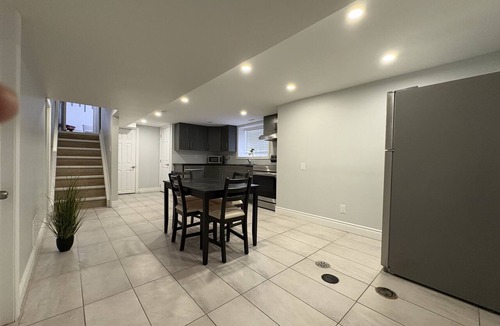 Windsor House | Relaxing stay in Windsor (Ontario) near Ambassador Bridge