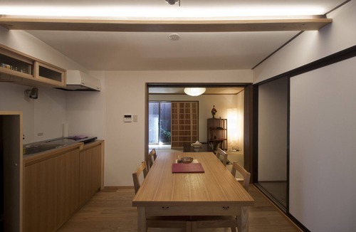 Okazaki Ski Chalet | Rohji - Quaint house on a quiet street (Rennovated Nov 2025)