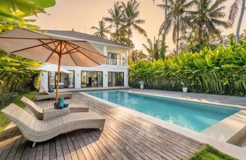 Kemenuh Villa | Royal Lotus - Rice Field Estate with Huge Outdoor Area&Pool