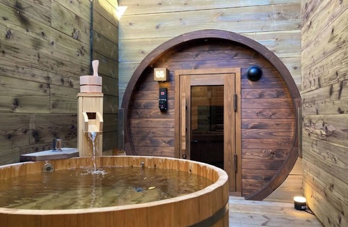 Miyakami RV Rental | Sauna Suite Base Dinner and breakfast included /Ashigarashimo District Kanagawa