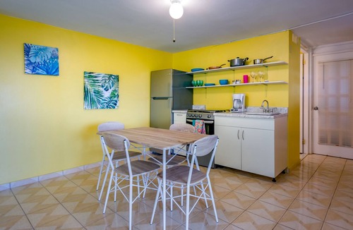 Chupacallos House | Secluded OCEAN VIEW 2 bed 2 bath Home, convenient to Ceiba Ferry. King and Queen