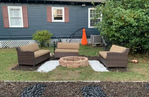 Slidell Cottage | Secluded Plenty Parking 2BR Cottage Boats/RV’s. Trailer se/Cars-Safe Parking