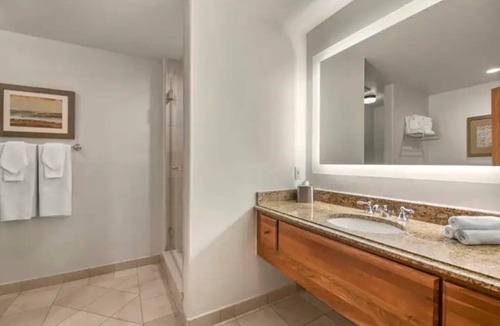 Peak 9 Hotel | Ski Getaway in a 2 bed 2 bath, walking distance from lifts and downtown!