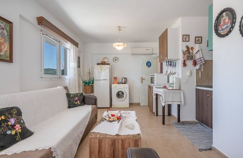 Episkopi House | Sochoro Sun Mountain Hospitality Country House with Mountain View, Wi-Fi, and Air Conditioning