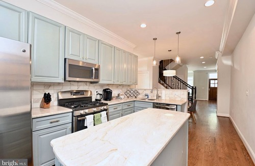 Near Northeast House | Spacious 5BR Home Near Capitol Hill | Free Parking