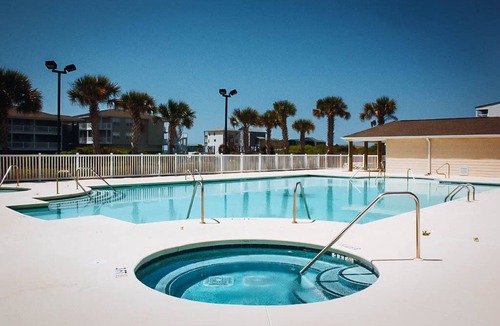 Long Beach Condo | Spacious clean condo, large pool, plus many extras. Perfect for families.
