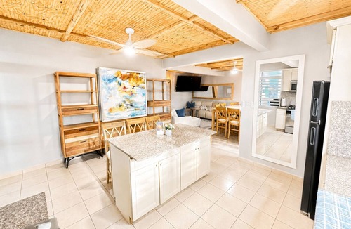 Espinar House | Spacious Oceanfront Home on the Beach 10 mins away from Rincón & Aguadilla | Swimming Pool/Hottub/ON THE BEACH