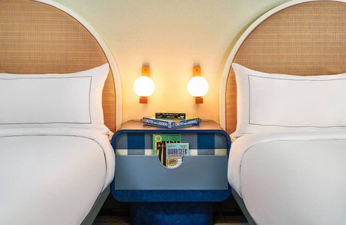 Downtown Denver Hotel | Stay Central Denver | Pop-Art Decor & Friendly Vibe | Near Coors Field & Shops