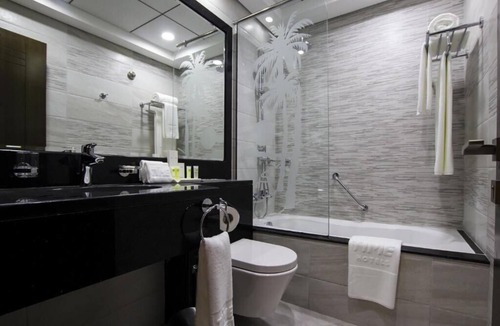 Dubai Hotel | Studio Apartment with free Breakfast