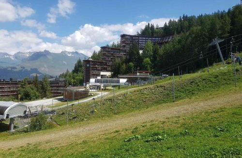 Arc-1600 Apartment | Studio cosy Arc 1600, ski aux pieds, idéal 2 pers, WiFi inclus - FR-1-411-478
