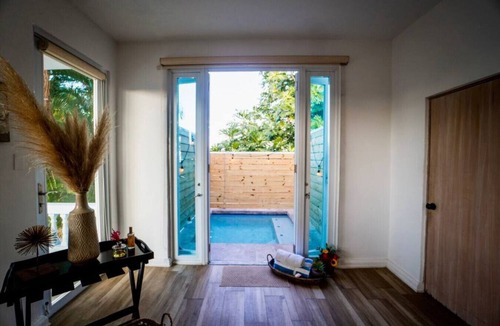 Puntas Apartment | Suite 3 at Road 413 with private pool and stand alone tub