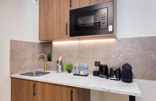 Billancourt–Rives de Seine Apartment | Suite-Family-Wet room-City view