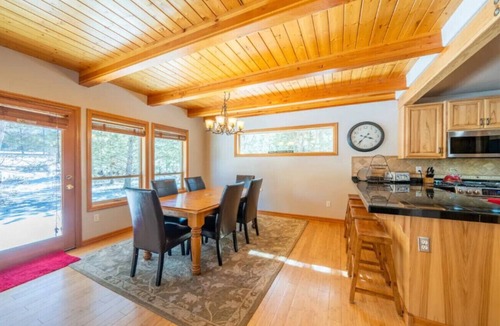 Deer Park House | Sunriver Gem - SHARC Pass | Hot Tub | Fireplace