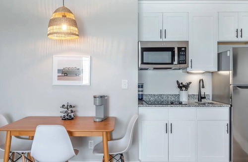 Yaupon Beach Hotel | The Beach House Motel & Suites