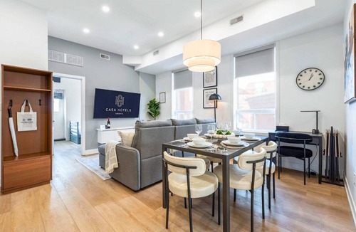 Grange Park Hotel | The McCaul | Spacious DT Suite Walk to Kensington
