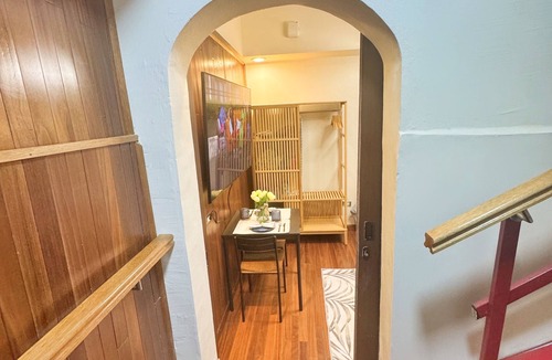 La Puntilla Apartment | Tiny Cave Studio in Old San Juan/high speed WIFI/Luxury Bathroom/55” TV
