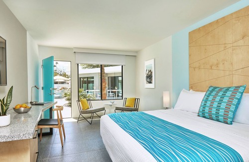 Twin Palms Hotel | Twin Palms Resort - A Gay Men's Resort