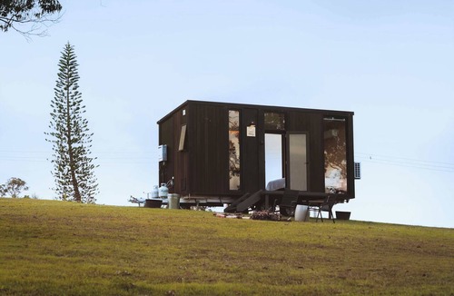 Rainbow Flat House | Two-Ki by Tiny Away