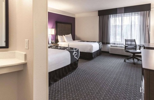 Grand Junction Hotel | Two Non-smoking Rooms w/2 Double Beds at La Quinta Inn by Wyndham Grand Junction