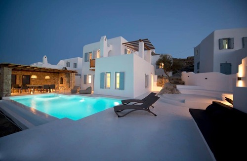Agios Ioannis Villa | Upper Class Villa on Shoreline with Swimming Pool