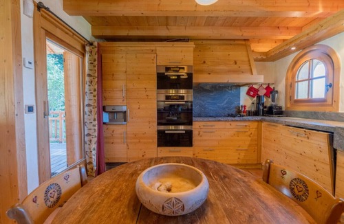 Saint-Nicolas-de-Veroce Ski Chalet | Véroce - Chalet | Calme | 10PAX | Cheminée | Vue Mt-Blanc