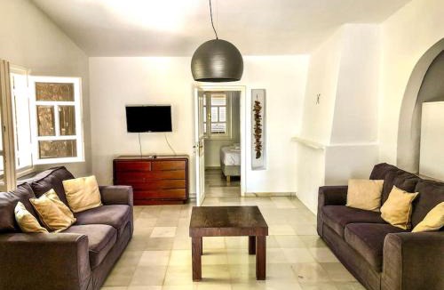 Agii Anargiri Villa | Villa Artemis in Small Kounoupi Porto Heli