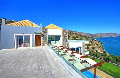 Mavrikiano Villa | Villa Marina - Seaview Villa with private pool for holiday rental in Crete