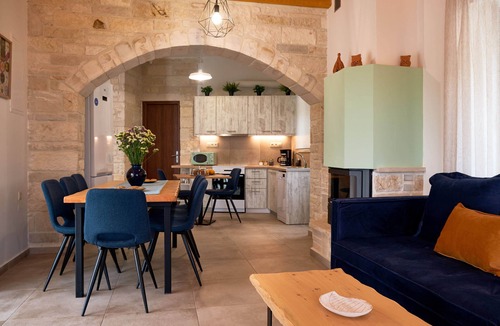 Platanias Villa | Villa Olive Valley-Experience pure relaxation in a serene environment!